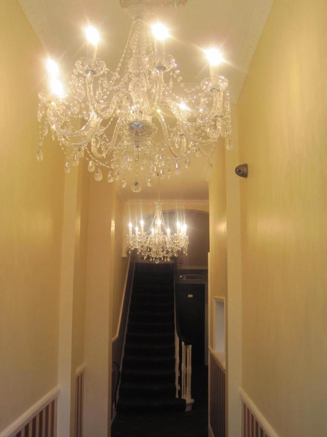 Aaraya Sussex Gardens Otel Londra Dış mekan fotoğraf
