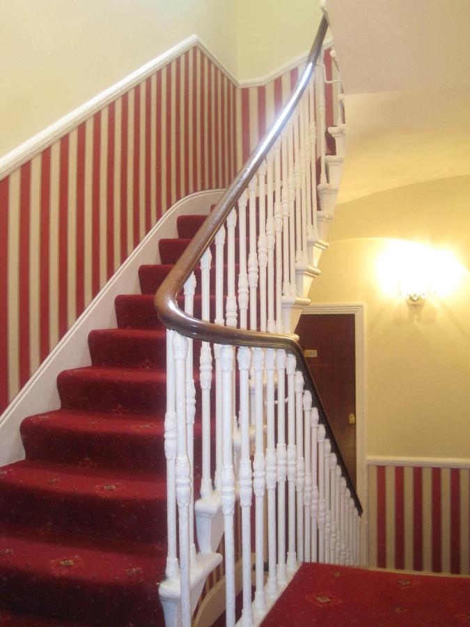 Aaraya Sussex Gardens Otel Londra Dış mekan fotoğraf
